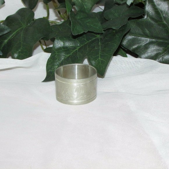 SELANGOR Pewter Single Vintage Napkin Ring Etched Palm Tree Tropical Beach - Picture 5 of 7